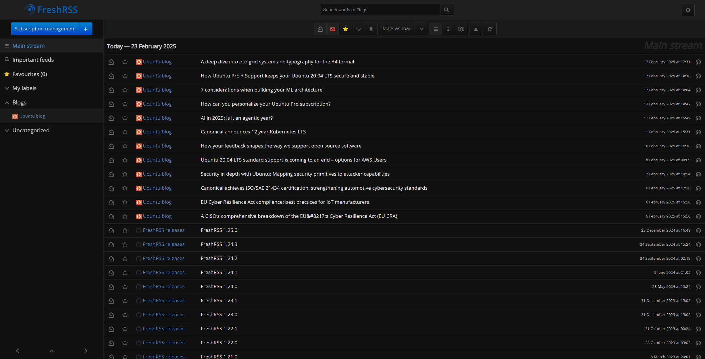 Dark theme screenshot of FreshRSS